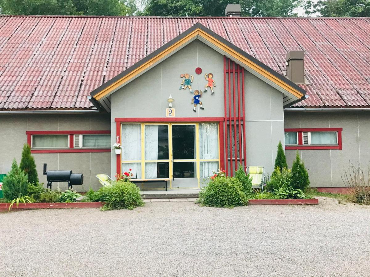 Koulumaeki Hostel Karkola Exterior foto